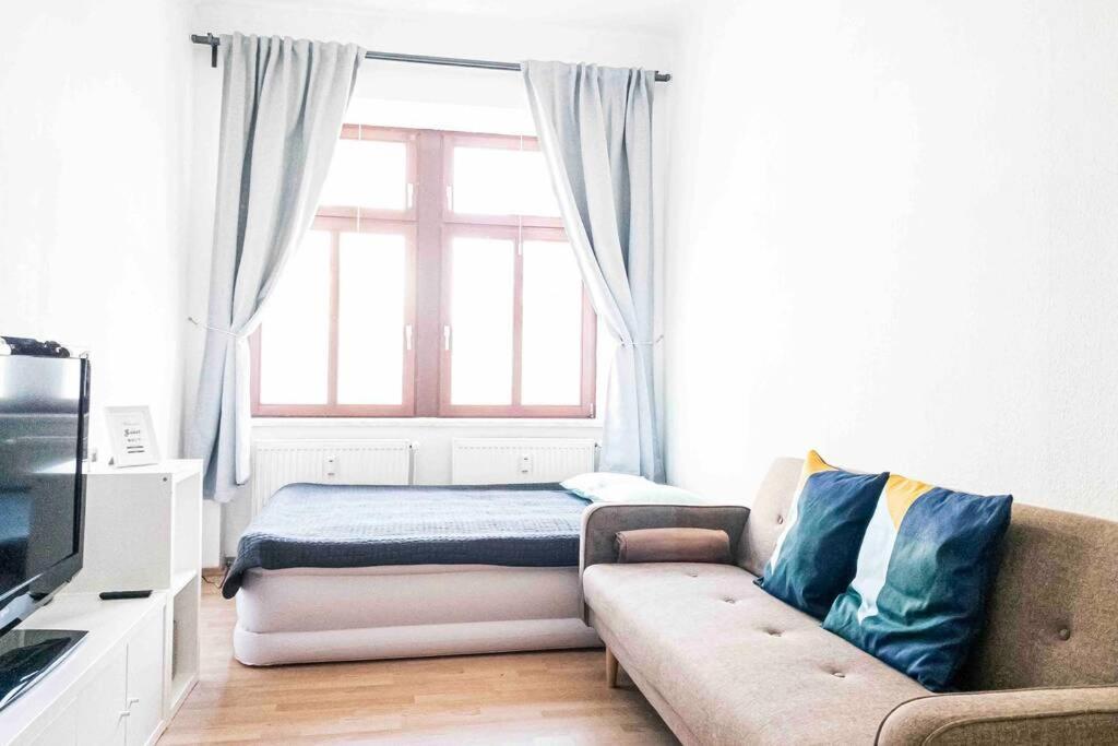 Top Moderne Wohnung In Leipziger Altbau - Netflix Inklusive Εξωτερικό φωτογραφία