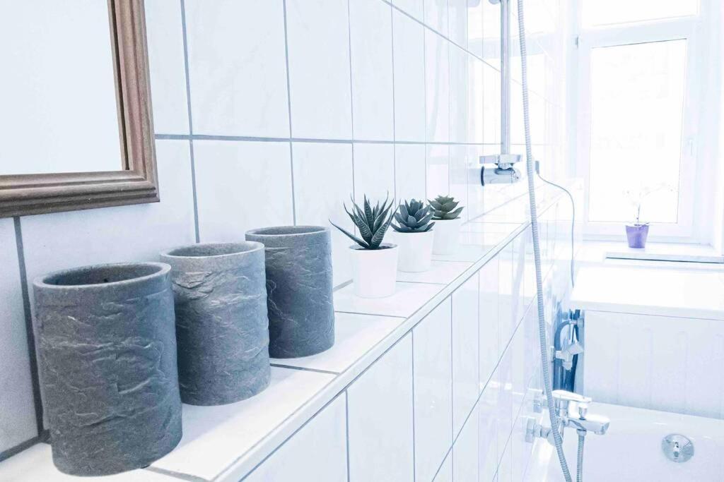 Top Moderne Wohnung In Leipziger Altbau - Netflix Inklusive Εξωτερικό φωτογραφία